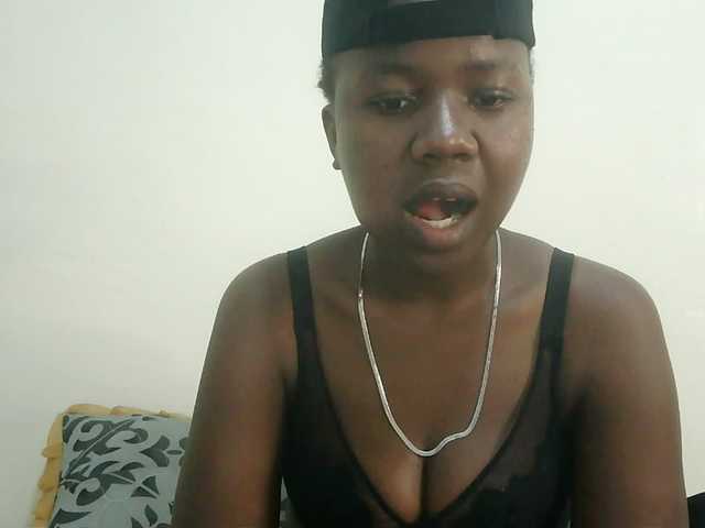 Blackdoll1 live cam on BongaCams