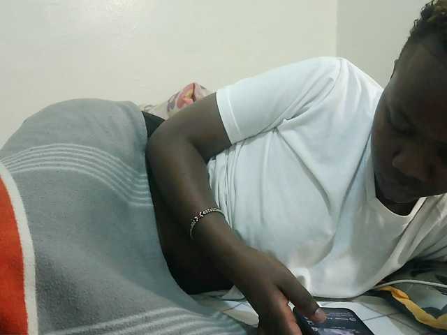 Blackdoll1 live cam on BongaCams