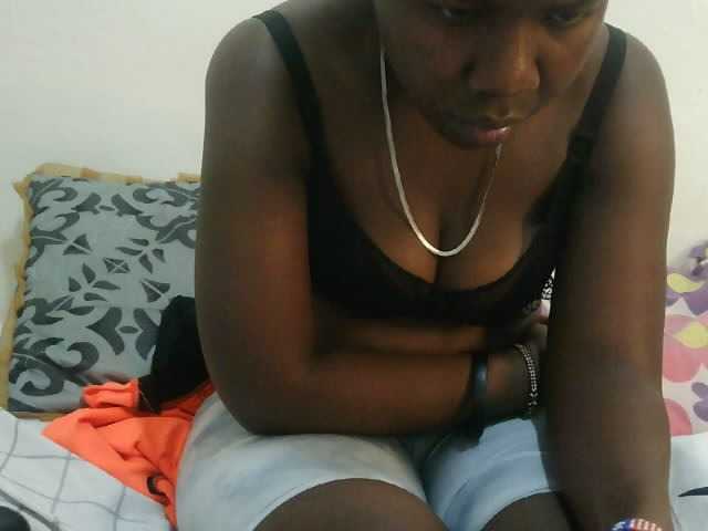 Blackdoll1 live cam on BongaCams