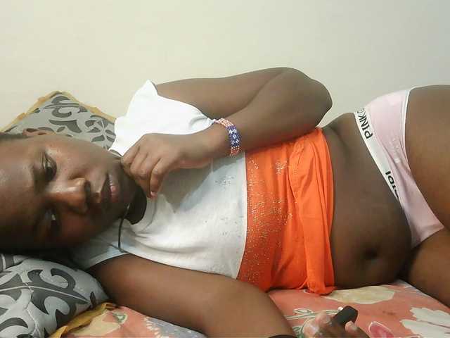 Blackdoll1 live cam on BongaCams