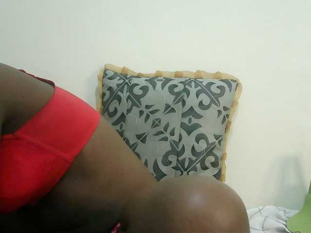 Blackdoll1 live cam