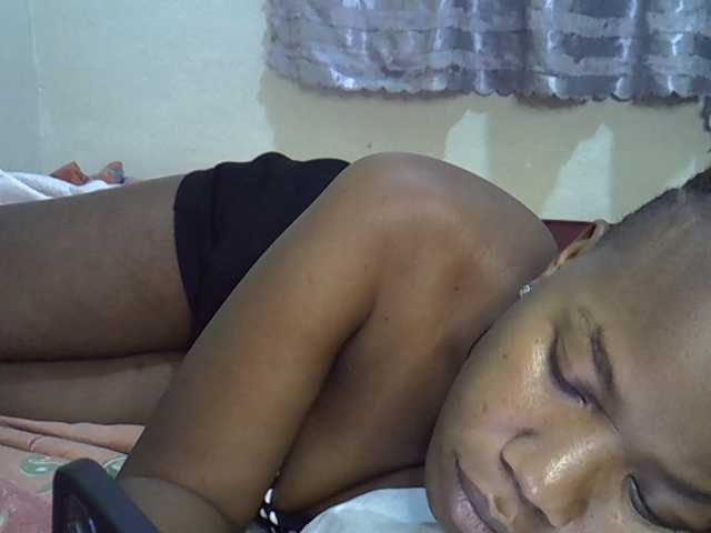 Blackdoll1 live cam on BongaCams