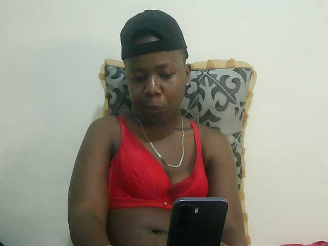 Blackdoll1 live cam on BongaCams