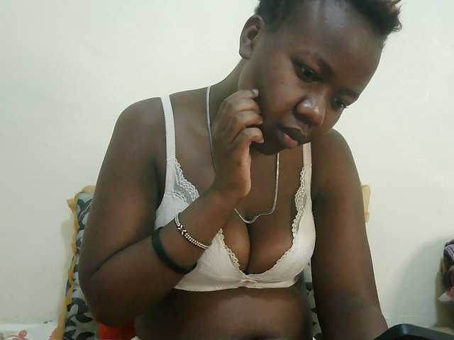 Blackdoll1 live cam on BongaCams