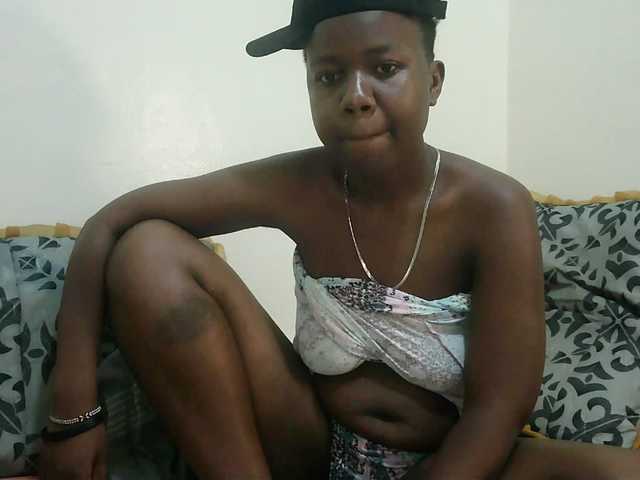 Blackdoll1 live cam on 