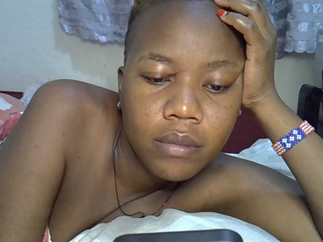 Blackdoll1 live cam on BongaCams
