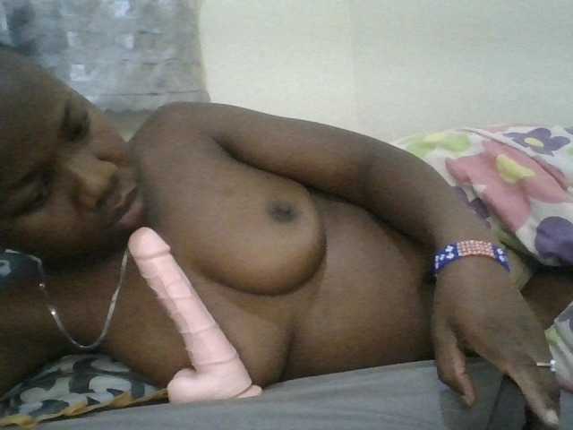 Blackdoll1 live cam on BongaCams