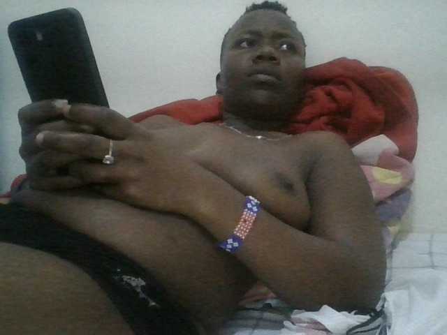 Blackdoll1 live cam on BongaCams