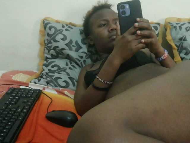 Blackdoll1 live cam on BongaCams