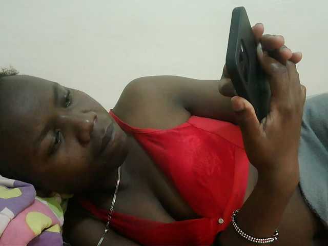 Blackdoll1 live cam on BongaCams