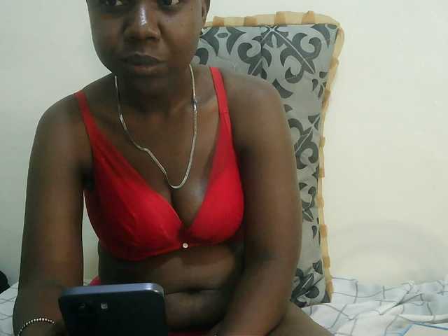 Blackdoll1 live cam