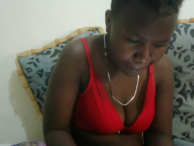 Blackdoll1 live cam on BongaCams