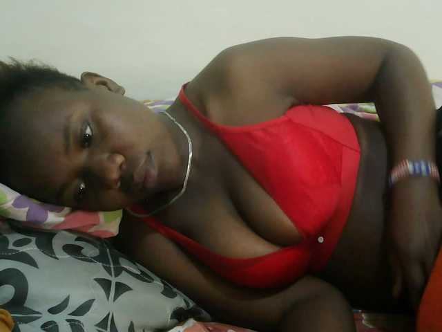 Blackdoll1 live cam on BongaCams