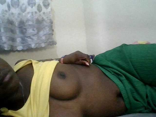 Blackdoll1 live cam on BongaCams