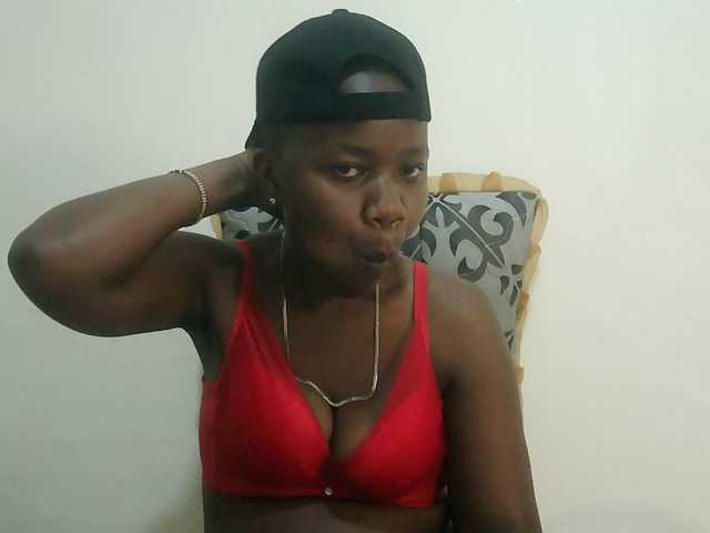 Blackdoll1 live cam on BongaCams