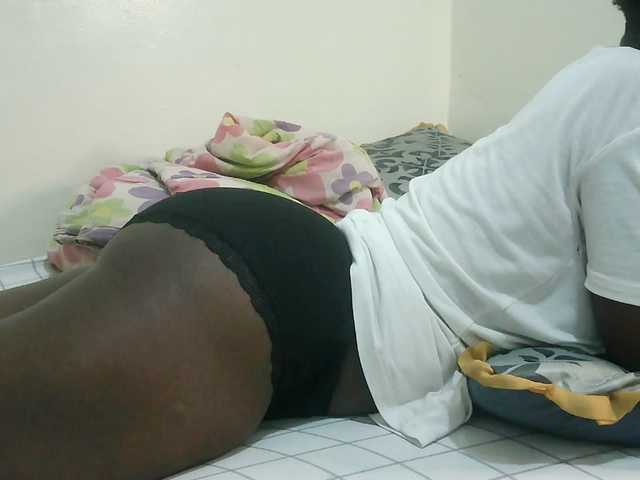 Blackdoll1 live cam on BongaCams