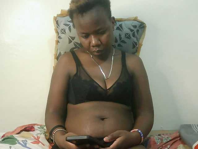 Blackdoll1 live cam on BongaCams