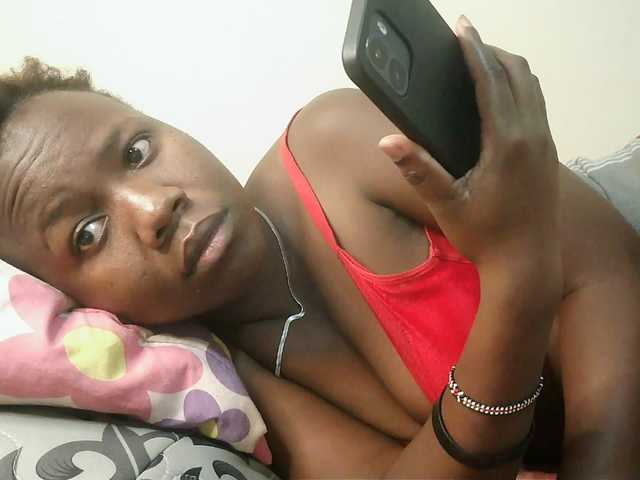 Blackdoll1 live cam on BongaCams