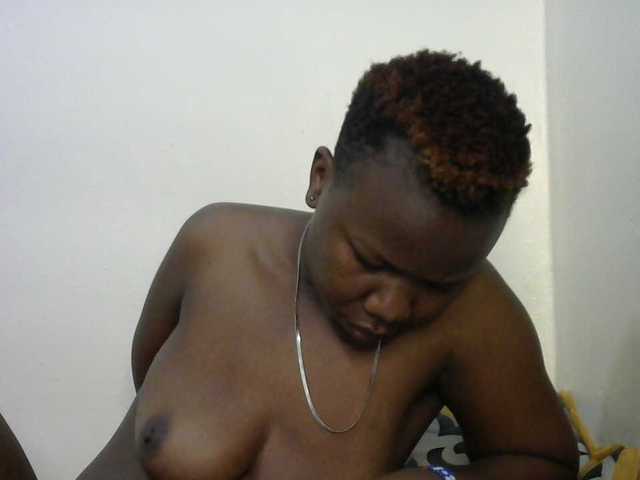 Blackdoll1 live cam on BongaCams