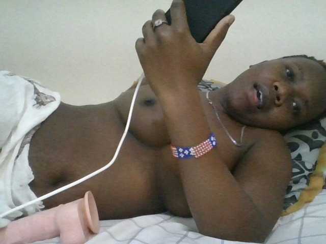 Blackdoll1 live cam on BongaCams