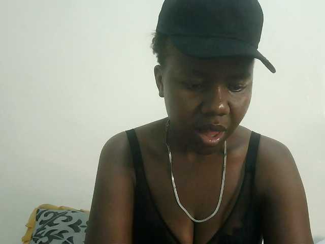 Blackdoll1 live cam on BongaCams