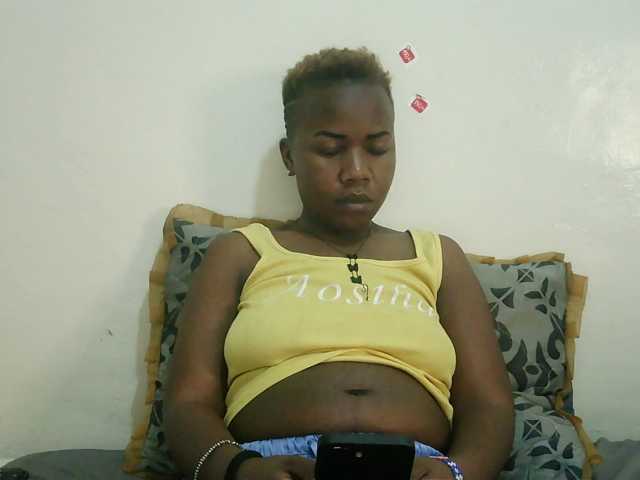Blackdoll1 live cam on BongaCams