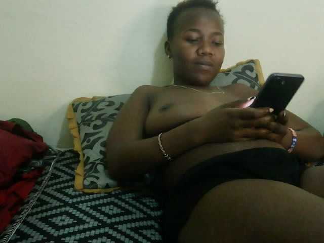 Blackdoll1 live cam on BongaCams