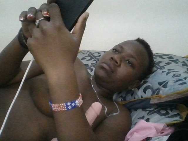 Blackdoll1 live cam on BongaCams