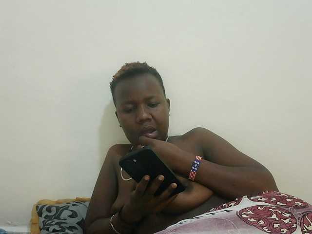 Blackdoll1 live cam on BongaCams