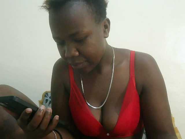 Blackdoll1 live cam on BongaCams