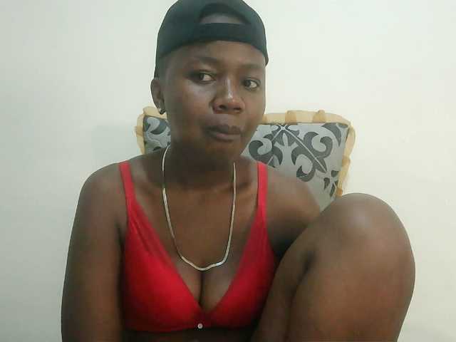 Blackdoll1 live cam on BongaCams