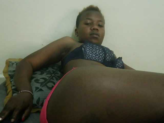 Blackdoll1 live cam on BongaCams