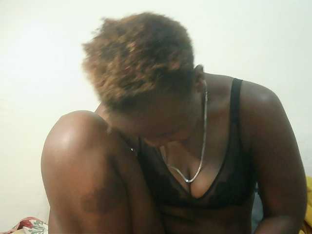 Blackdoll1 live cam on BongaCams