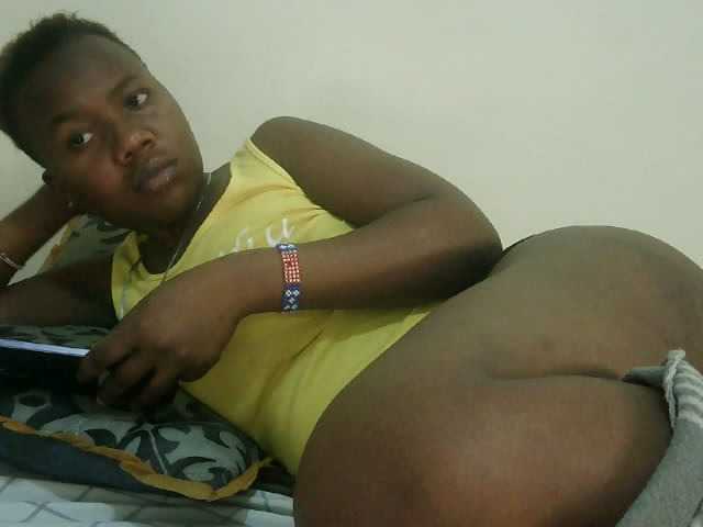 Blackdoll1 live cam on BongaCams