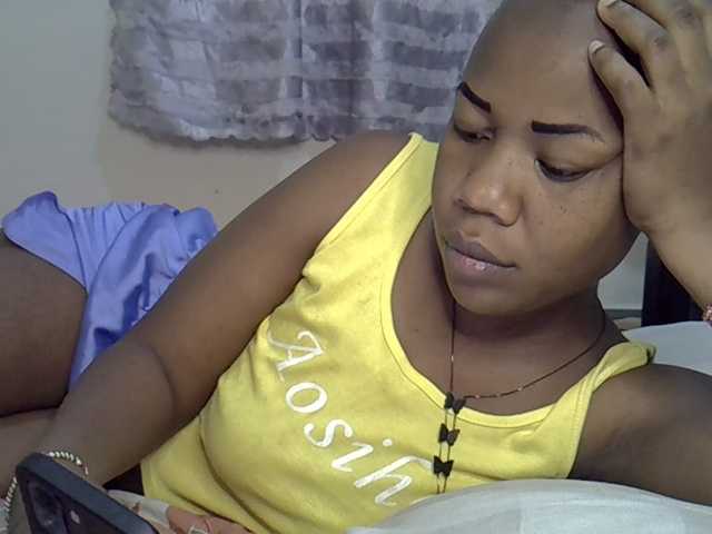 Blackdoll1 live cam on BongaCams