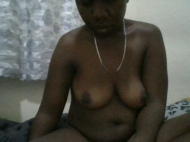 Blackdoll1 live cam on BongaCams