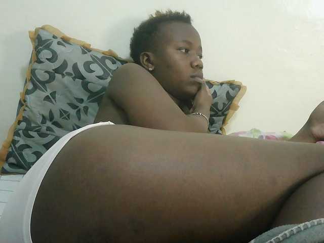 Blackdoll1 live cam on BongaCams