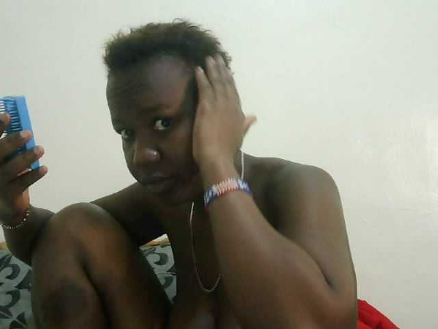 Blackdoll1 live cam on BongaCams