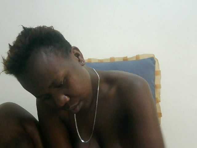 Blackdoll1 live cam on BongaCams