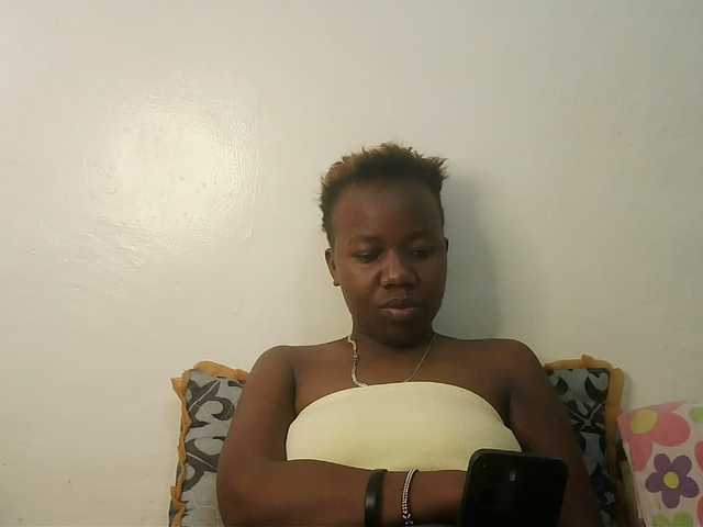 Blackdoll1 live cam on BongaCams