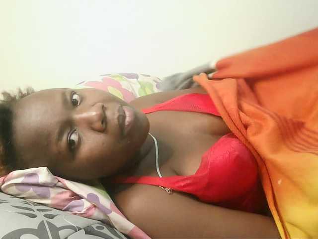 Blackdoll1 live cam on BongaCams