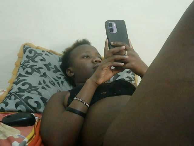 Blackdoll1 live cam on BongaCams