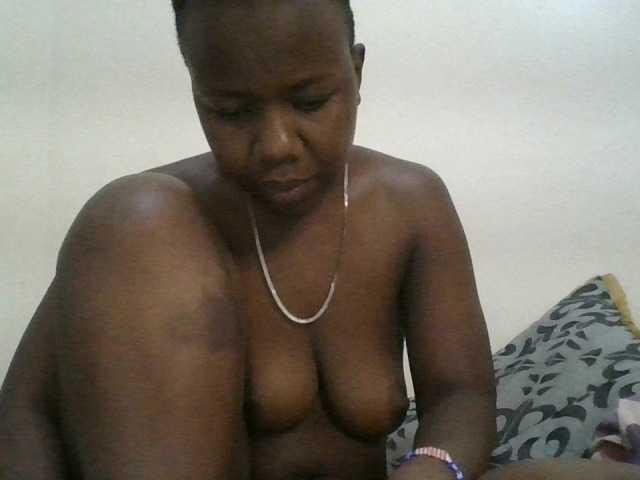 Blackdoll1 live cam on BongaCams