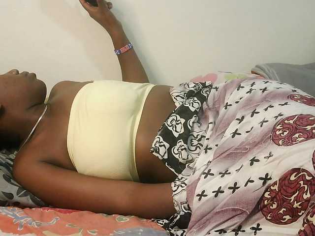 Blackdoll1 live cam on BongaCams
