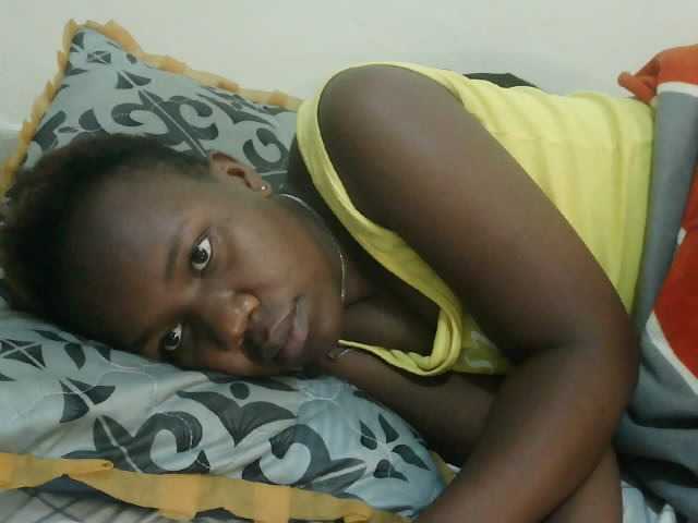 Blackdoll1 live cam on BongaCams