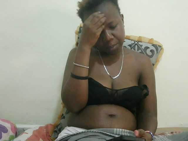 Blackdoll1 live cam on BongaCams