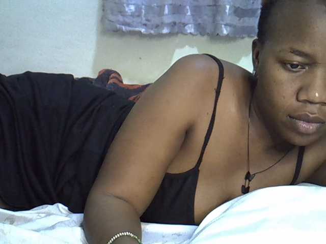 Blackdoll1 live cam on BongaCams