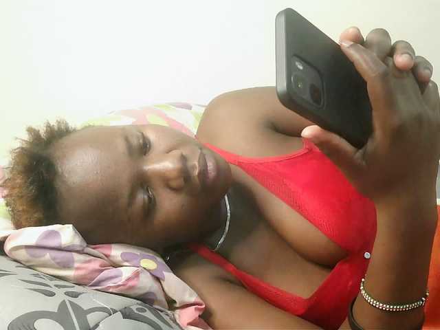 Blackdoll1 live cam on BongaCams