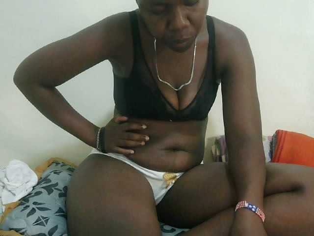 Blackdoll1 live cam on BongaCams
