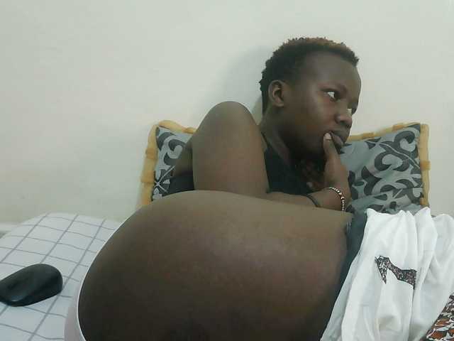 Blackdoll1 live cam on BongaCams